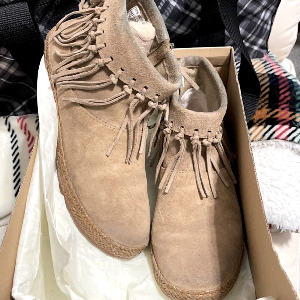 UGG Shenandoah
